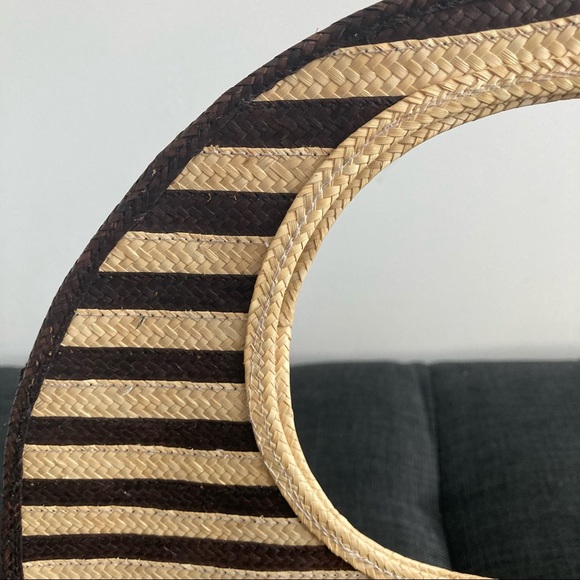 Round beach or summer purse - hand woven - Picture 3 of 3